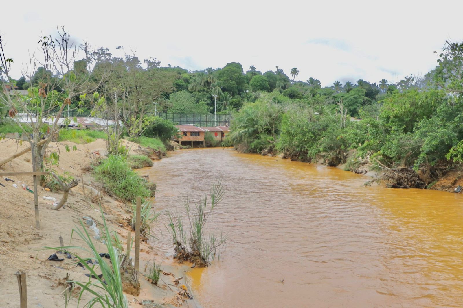 Van más de 2 mil familias afectadas por lluvias en Antioquia