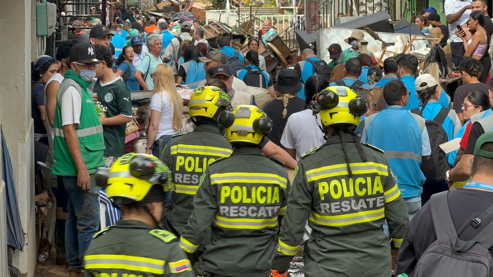 Estos son los puntos de donación para ayudar a afectados en Santa Cruz y Carambolas