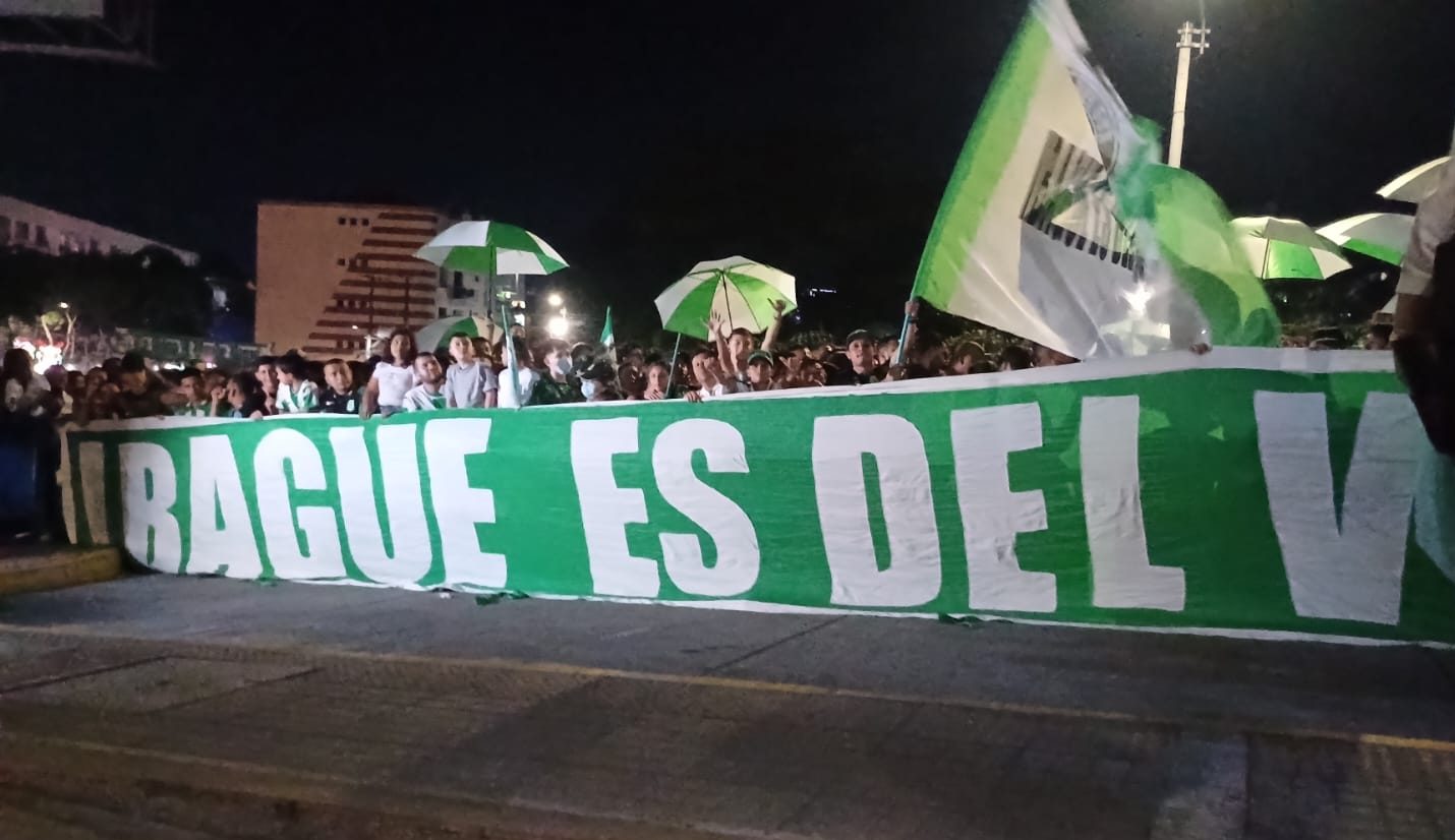 Reviva el banderazo de hinchas de Atlético Nacional en Ibagué