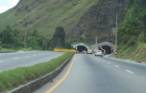 Autopista Medellín-Bogotá estuvo cerrada por amenaza de posible explosivo