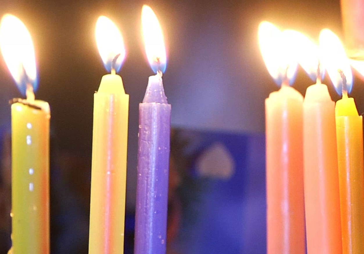 Este es el significado del Día de las Velitas desde la religión