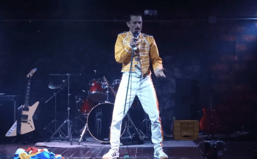 Freddie Mercury paisa necesita ayuda