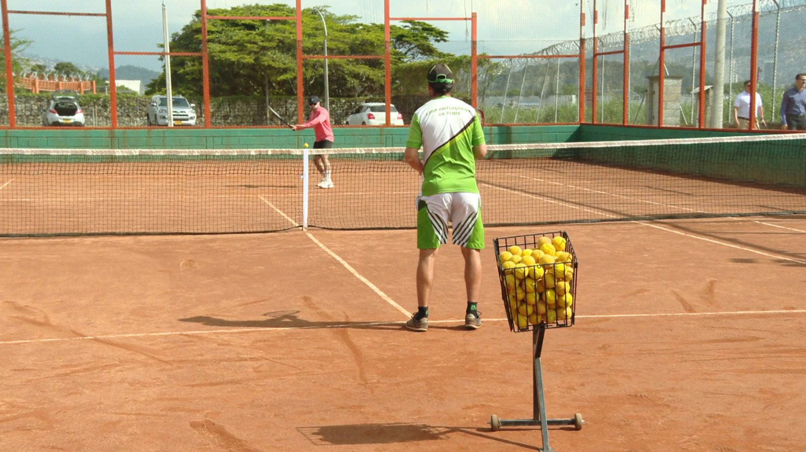 Canchas de tenis de la U.D. María Luisa Calle fueron remodeladas y ya se pueden usar