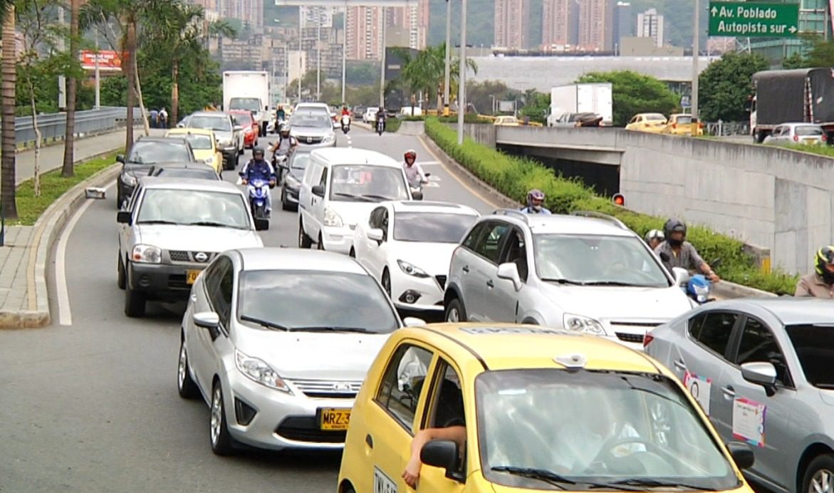 Parque automotor aumentó más del 700% en el Valle de Aburrá en los últimos 20 años