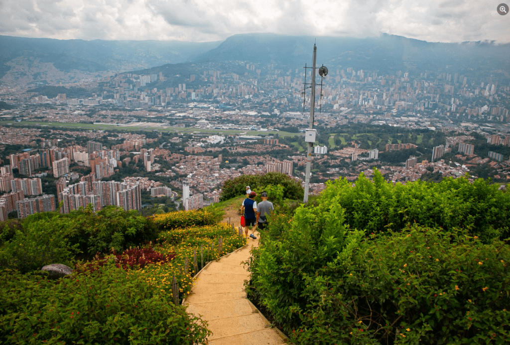 Medellín es una de las 50 mejores ciudades para visitar en 2025