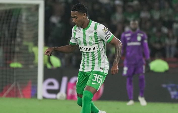 Debut soñado de Cristian Uribe con Atlético Nacional. El llanto y la celebración con su familia