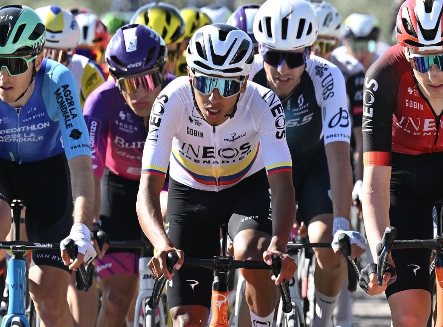 Egan Bernal sufrió un fuerte accidente en la Clásica Jaén