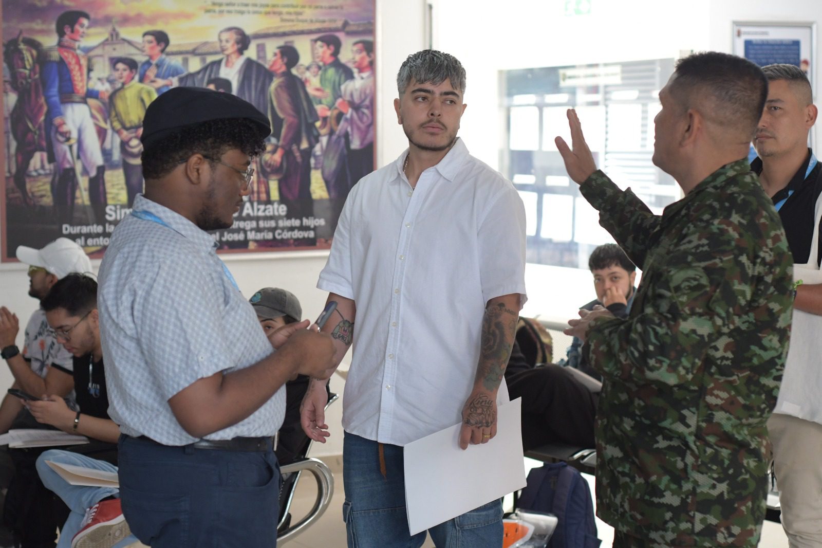 La Alcaldía de Medellín acompaña a hombres trans para que puedan definir su situación militar