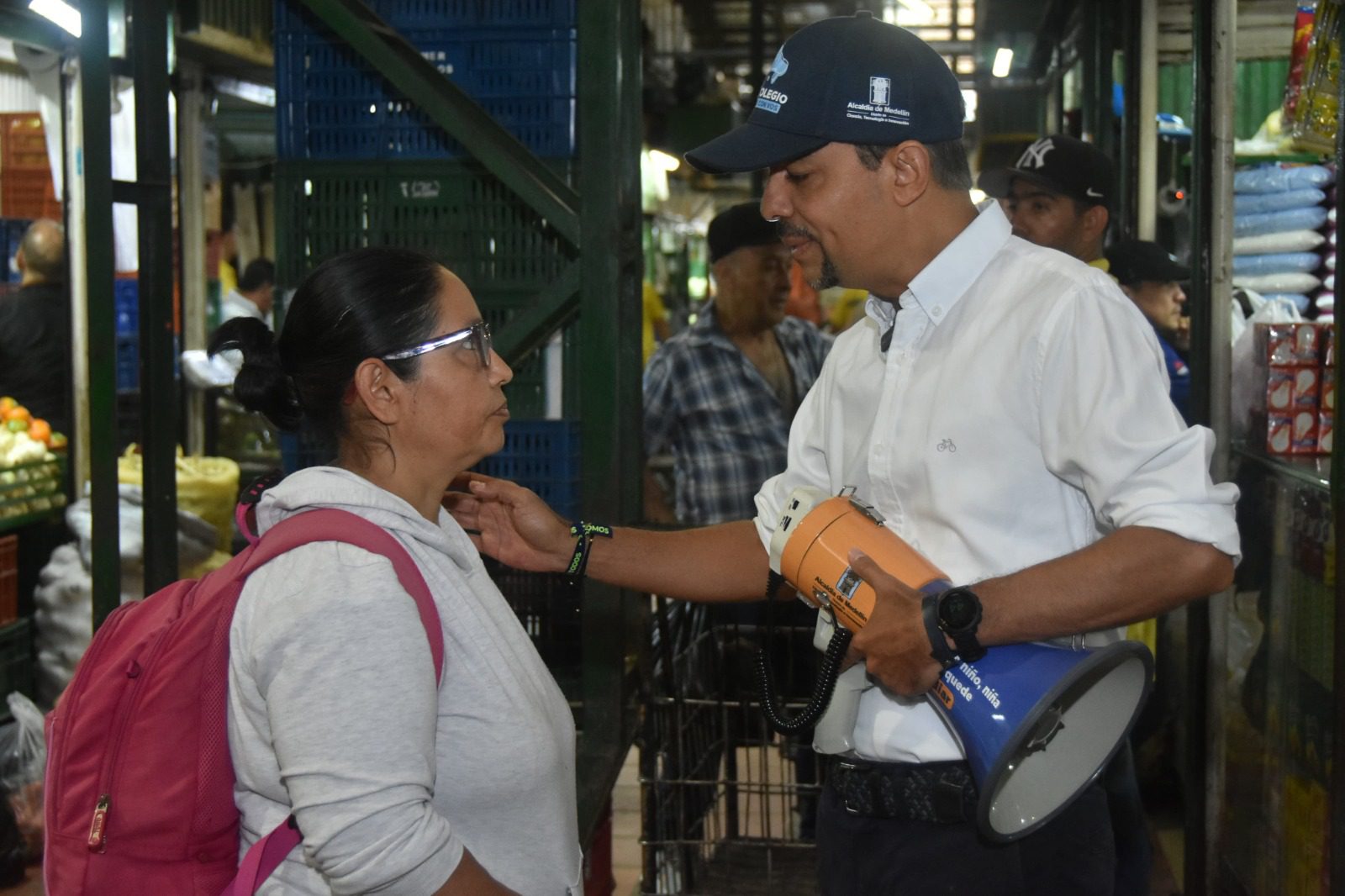 Realizan en Medellín la Matriculatón 2025 para garantizar el derecho a la educación