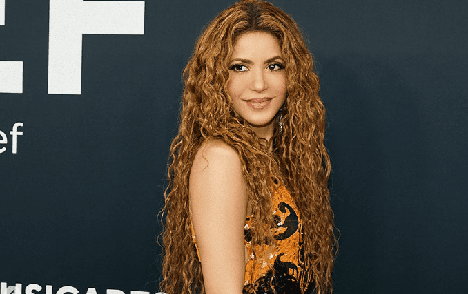 Así se alistan fans de Shakira en Medellín para recibirla con su gira