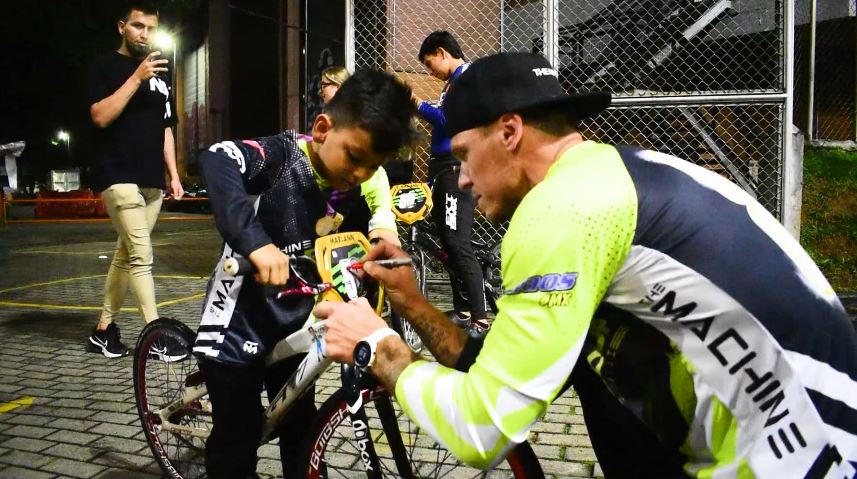 Campeón olímpico internacional visitó bicicrocistas de Envigado