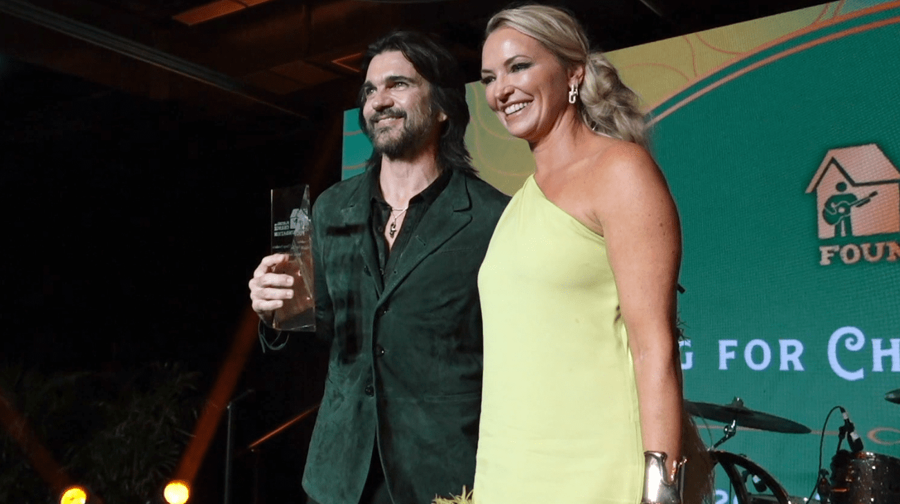 Juanes recibe reconocimiento en Miami por su impacto social