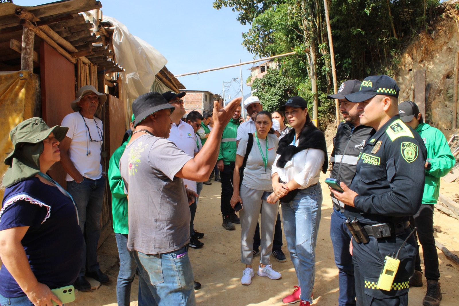 Medellín refuerza el control de invasiones en cerros tutelares