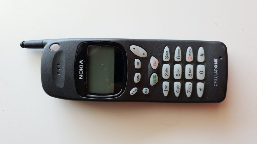 ¿Cuál tuvo? Estos son los celulares que marcaron época y hoy producen nostalgia