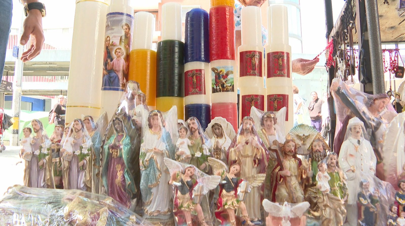 Estos son los artículos religiosos que más compran en Medellín antes de Semana Santa