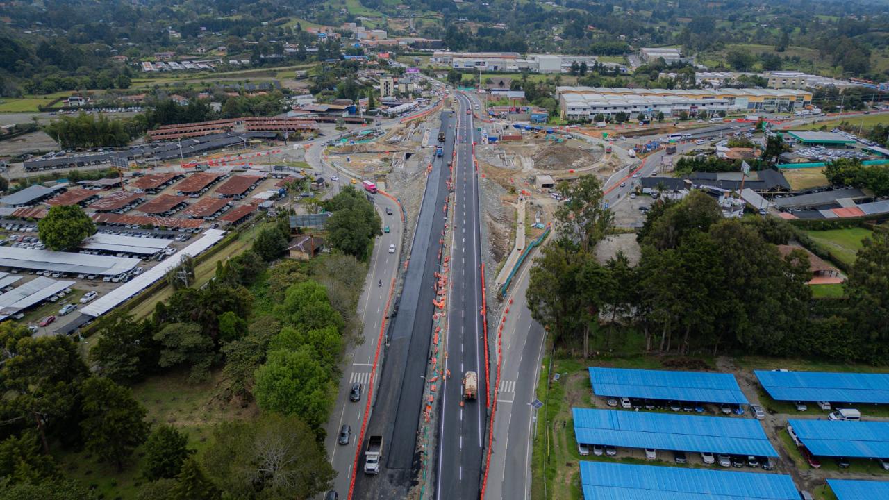 habilitan puente intercambio vial aeropuerto josé maría córdova