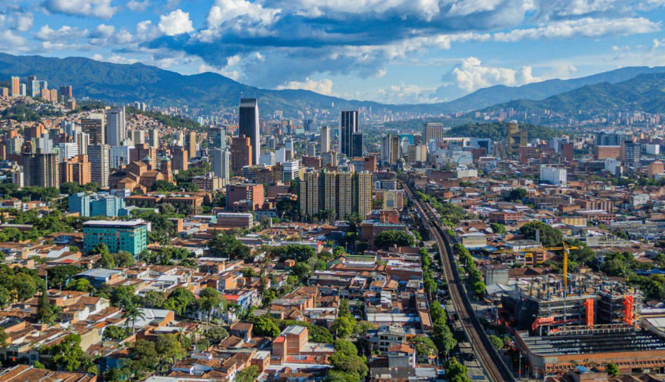 Medellín será sede de los Heat Latin Music Awards 2025