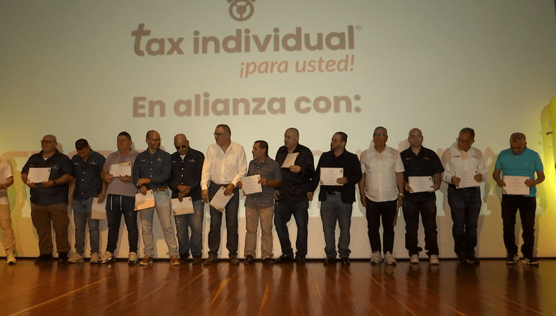 ¡Buena esa! Taxistas en Medellín se certificaron en inglés         