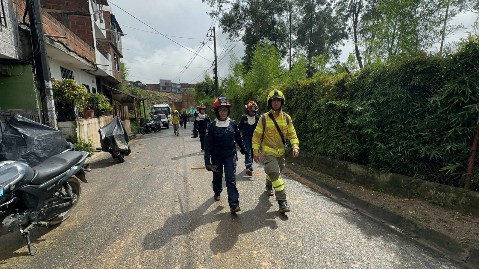 Avanza atención de emergencias en Medellín: autoridades entregan recomendaciones