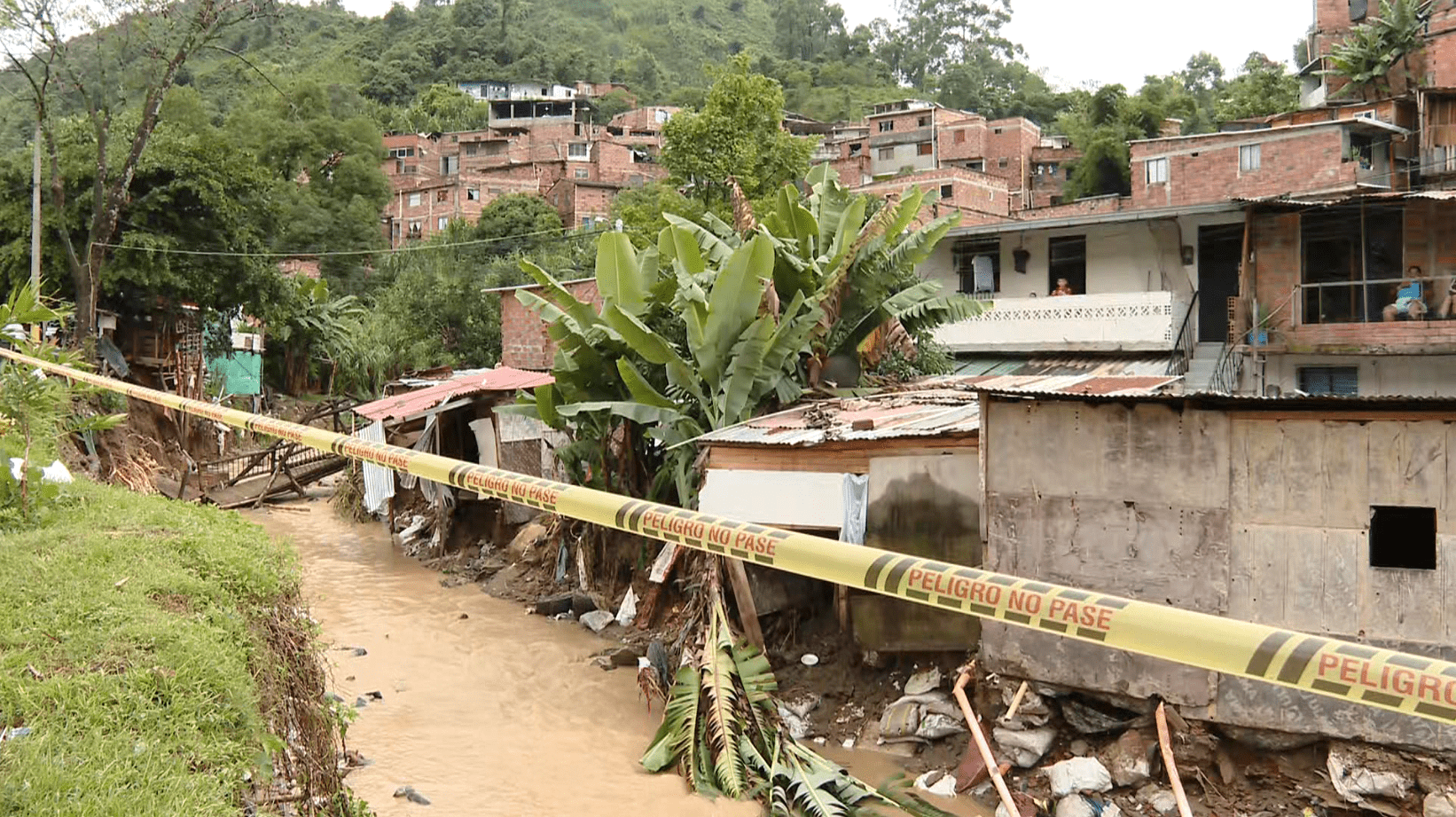 Lluvias causan emergencias en el corregimiento de Altavista: siete viviendas colapsaron