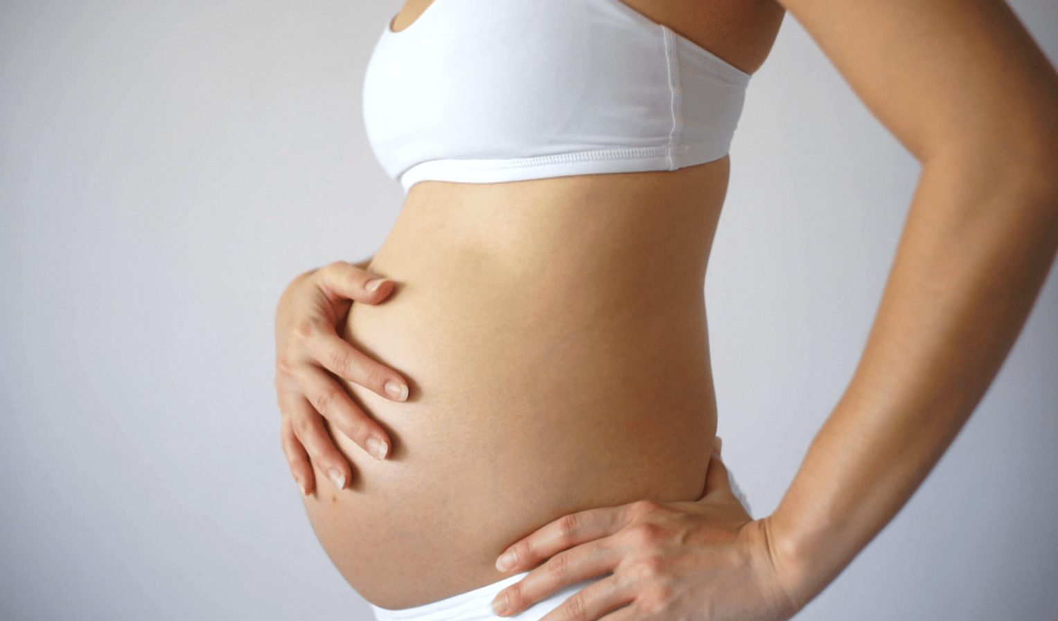 El 42 % de las mujeres gestantes en Colombia sufren de violencia obstétrica