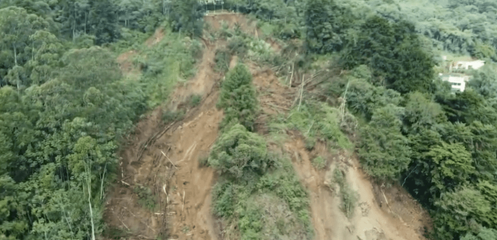 Así avanzan las labores para controlar deslizamiento en la loma de Los Balsos