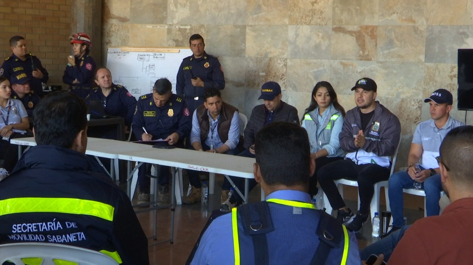 Sabaneta cumple 3 días en emergencia: autoridades buscan a desaparecidos
