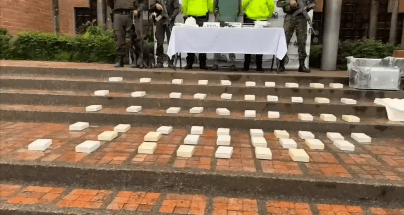 Destruyen laboratorio de Los Chatas que producía 250 kilos semanales de coca