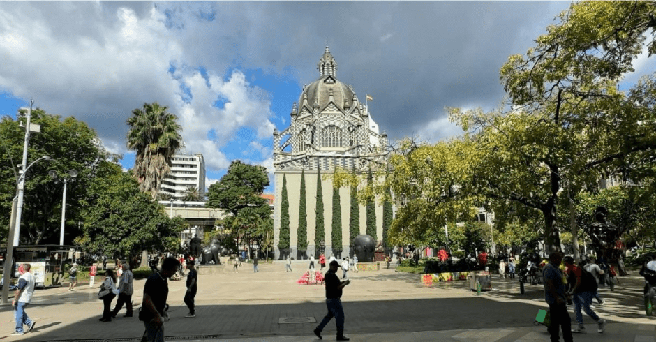 Medellín sigue siendo la ciudad con la menor tasa de desempleo del país