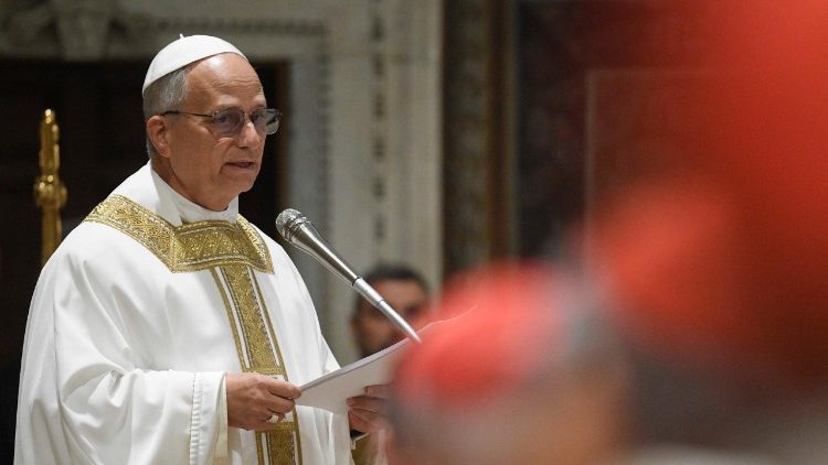 El papa León XIV ofició su primera eucaristía en la Capilla Sixtina