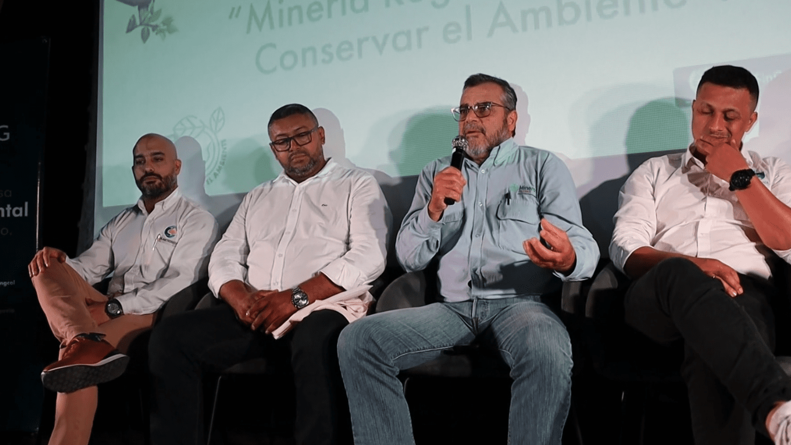 Realizan foro ambiental de minería regenerativa para recuperar los territorios
