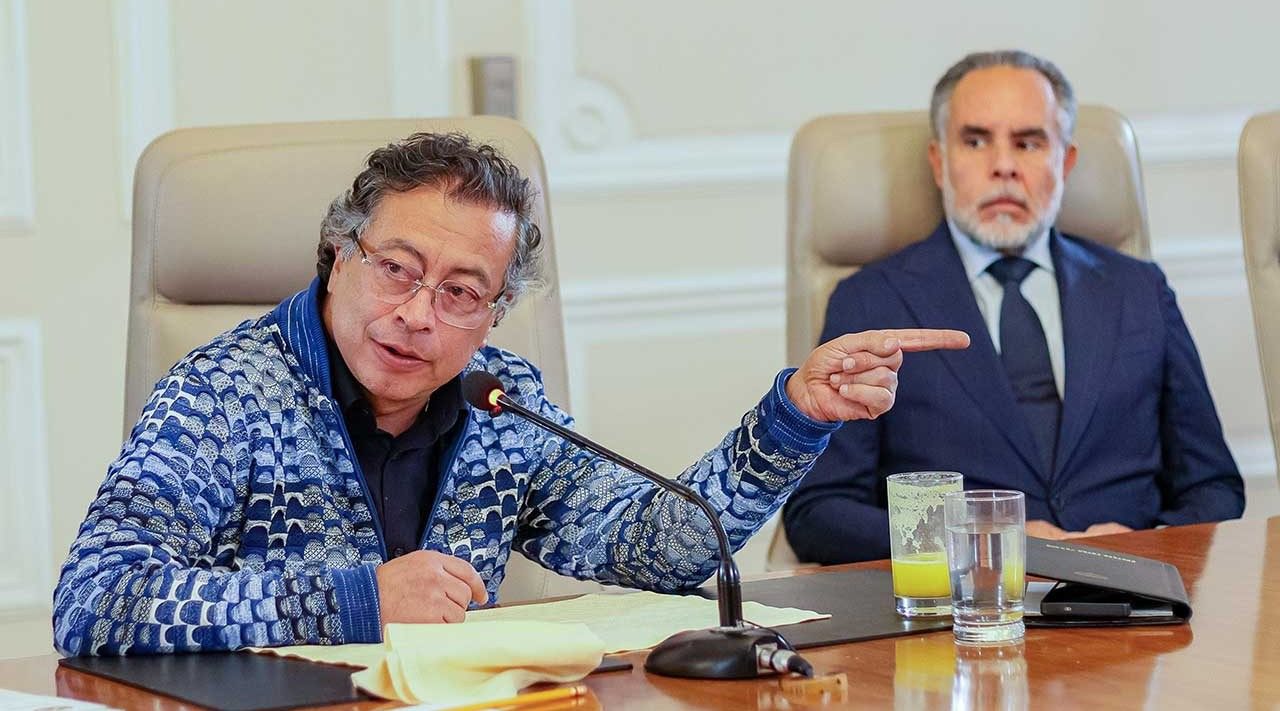 Sectores políticos reaccionaron a la convocatoria de la consulta popular vía decreto