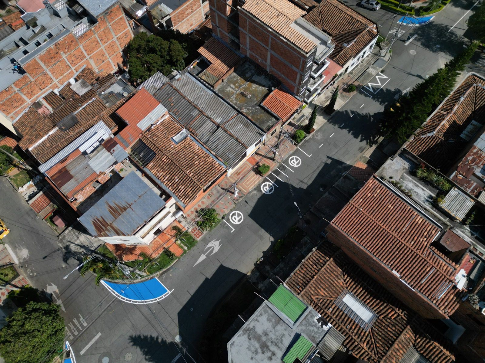 Obras de señalización y vías unidireccionales benefician a los habitantes en la comuna 9-Buenos Aires