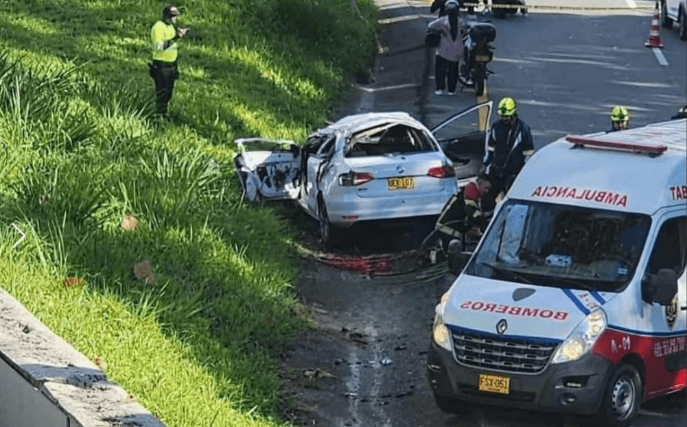 Aparatoso accidente en San Jerónimo deja tres muertos y un herido