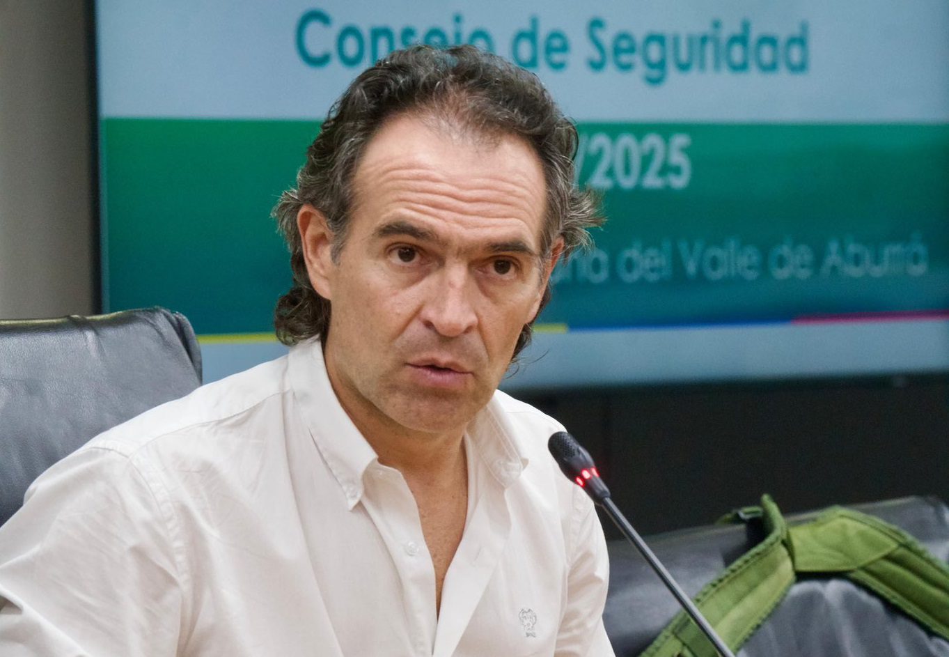 Alcalde de Medellín denunció amenazas contra la administración