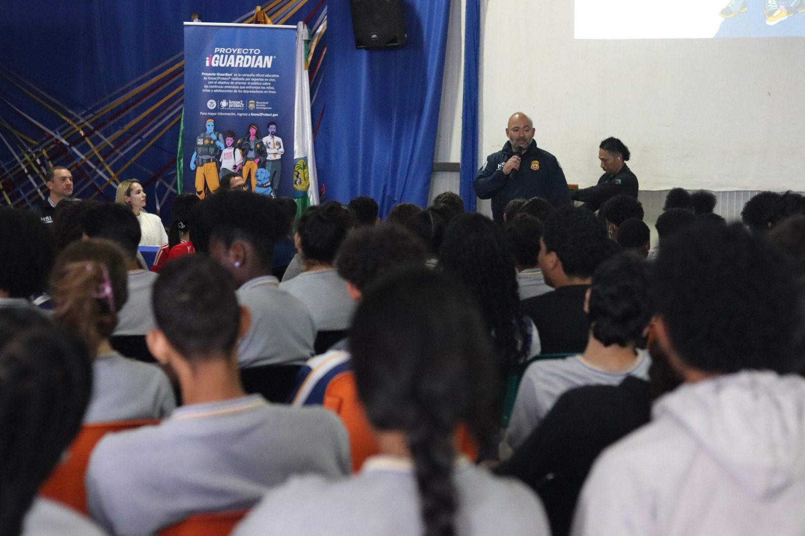 Estrategia para prevenir el abuso en internet impacta a más de 10 mil jóvenes