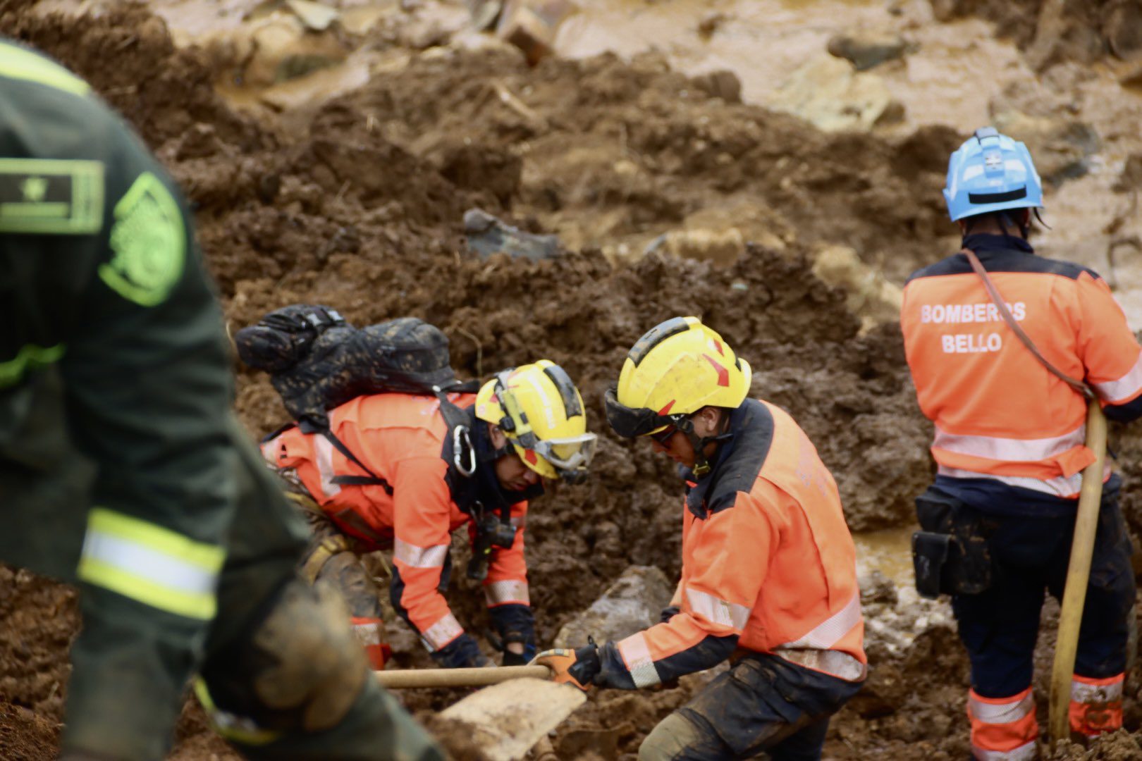 Con la recuperación de dos cuerpos más, cifra de muertos por deslizamiento en Bello asciende a 25