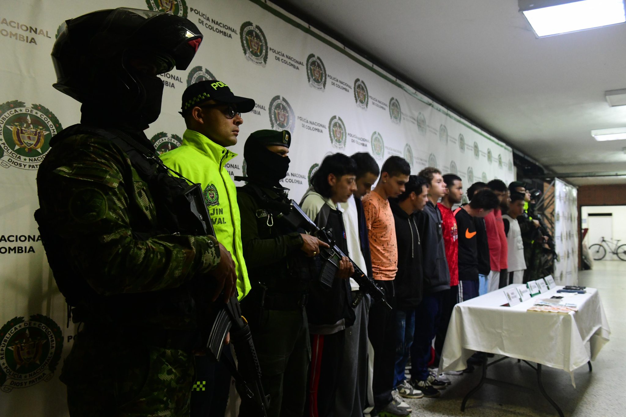 Capturan a 11 personas en Itagüí por venta de estupefacientes