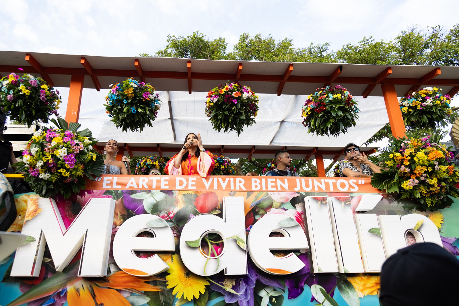 Prográmese este domingo con el Desfile Avenida Primavera: este es el recorrido y artistas