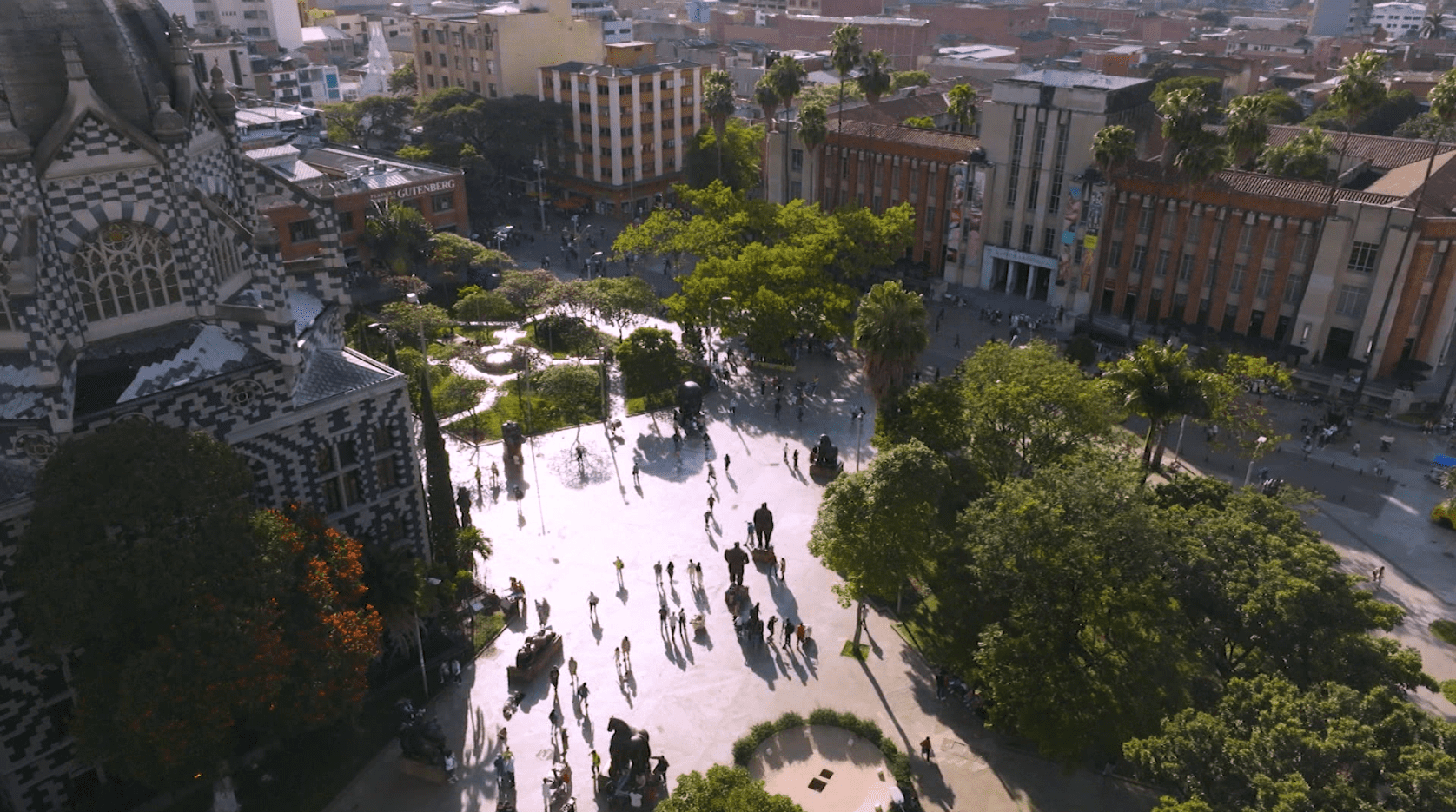 Medellín vibra con la cultura y encanto de la Plaza Botero