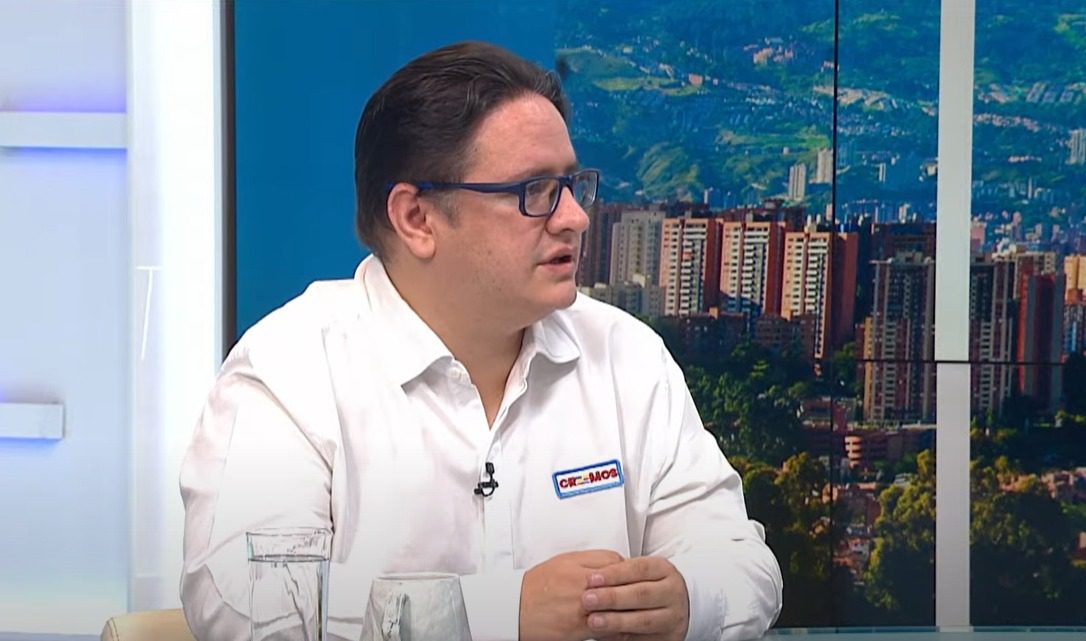 “Savia Salud ha perdido 500 mil millones desde su intervención”: concejal Damián Pérez
