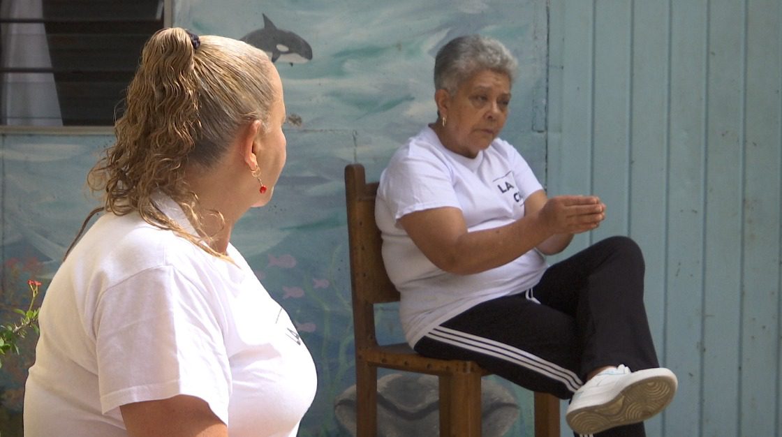 Grupo Mujeres La Salle de Manrique vibra entre risas, música y colores