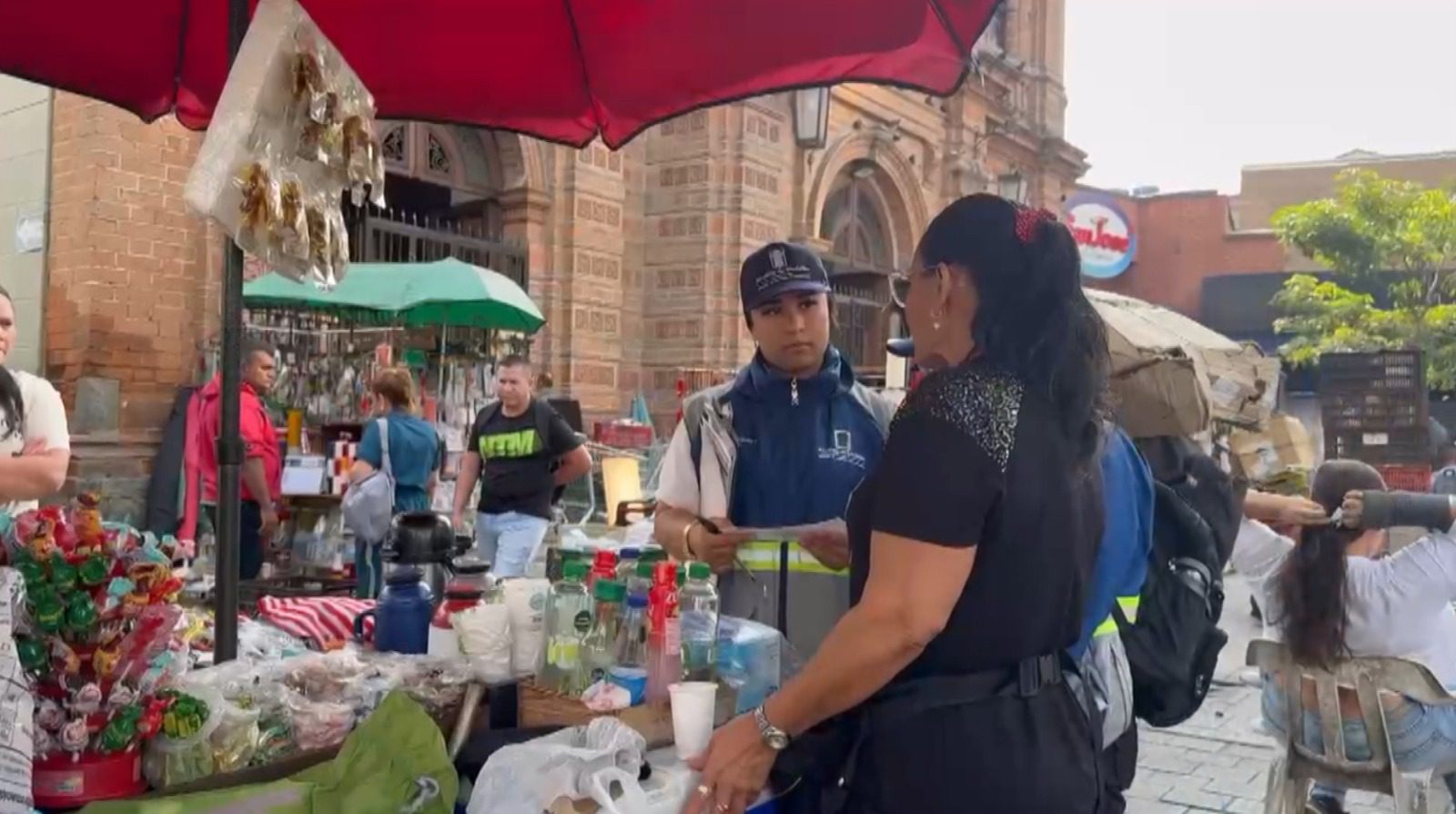Distrito de Medellín ha caracterizado a 14.500 vendedores informales