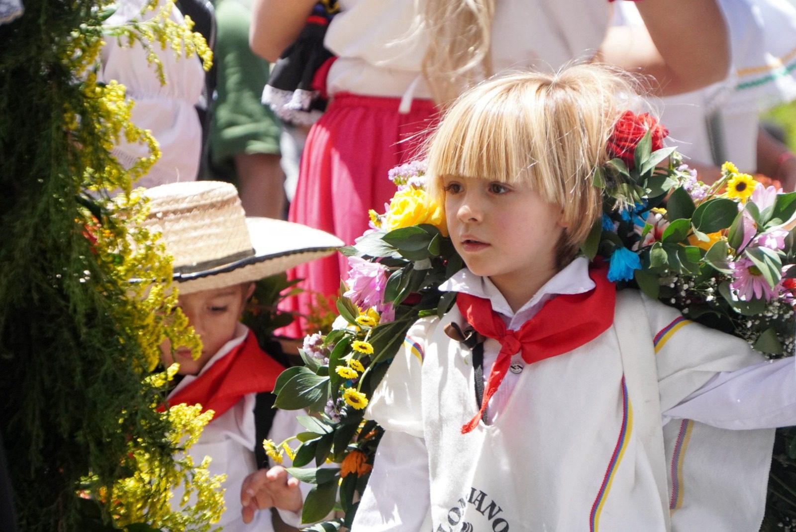 Santa Elena se llena de flores y tradición con el Desfile de Silleteritos, antesala de la Feria de las Flores 2025
