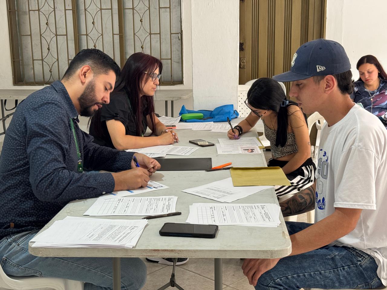 El empleo llega a tu barrio, La Estrella recorre sectores con jornadas laborales móviles