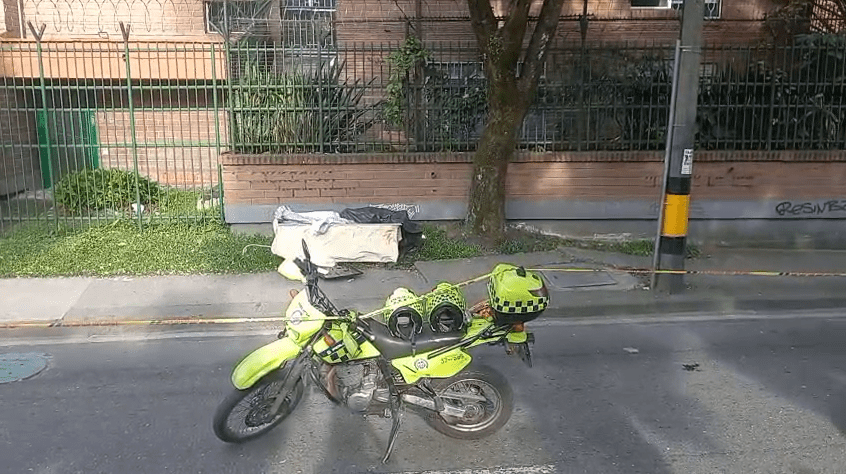Macabro hallazgo de cuerpo en una nevera abandonada en vía pública