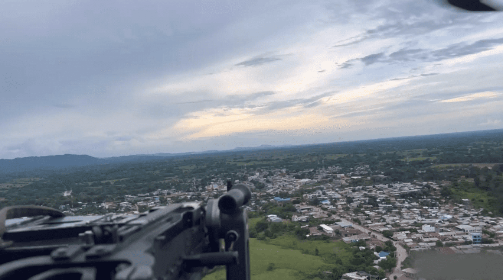 Combates entre grupos ilegales entre Valdivia y Tarazá dejan un muerto y personas desplazadas