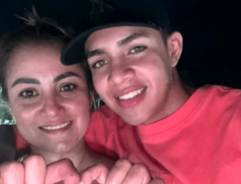 Tres miembros de una familia murieron en aparatoso accidente entre moto y una volqueta