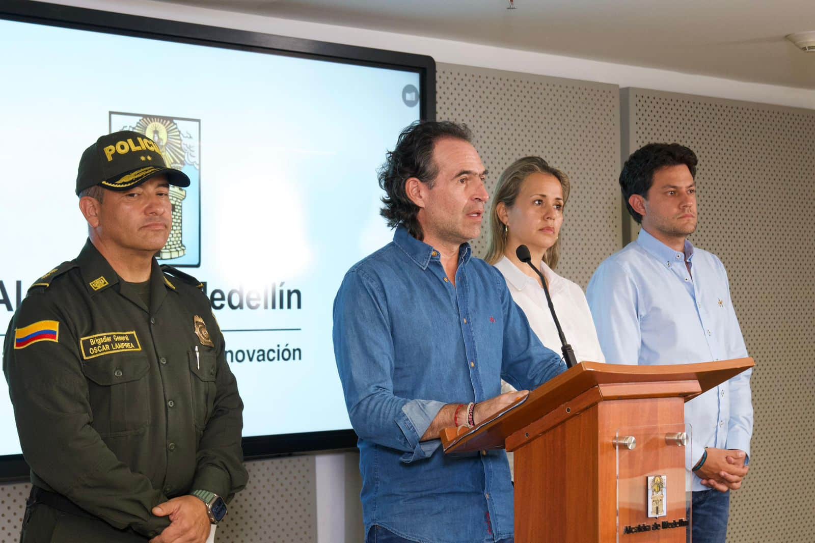 Alcalde de Medellín decreta funcionamiento de locales del Parque Lleras hasta la 100 a. m.