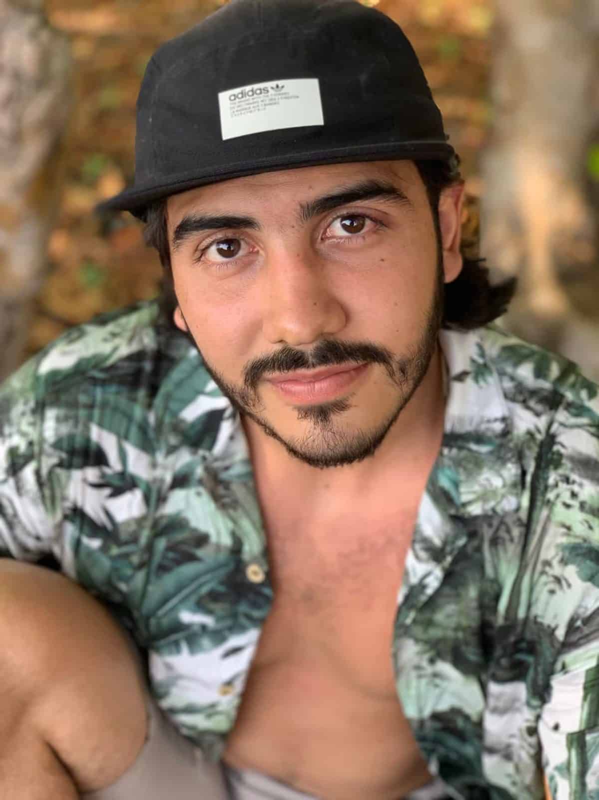 Claudia Yepes, madre del ingeniero Andrés Camilo Peláez, ha contado cada uno de los días desde la desaparición de su hijo, ocurrida el 4 de abril de 2022 en San Andrés de Cuerquia, al norte de Antioquia. Este 2 de enero, Yepes recordó en su cuenta de X que ya son 1.001 días sin información clara sobre su paradero.